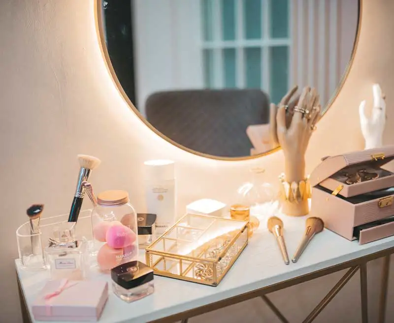 Salon Dressing Table